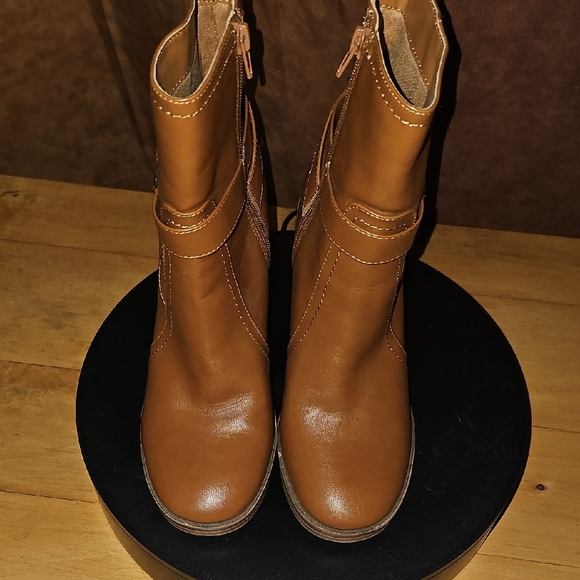 Liz Claiborne Brown Heeled Boots - Picture 5 of 5